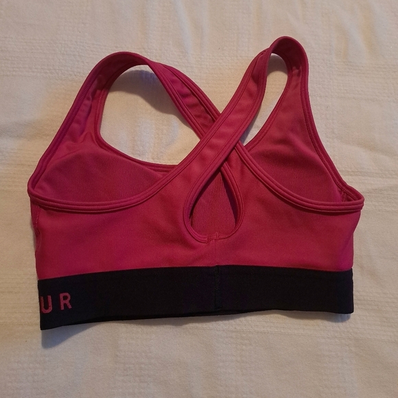 Under Armour women's size XS Compression raspberry color black elastic padded - Picture 2 of 3